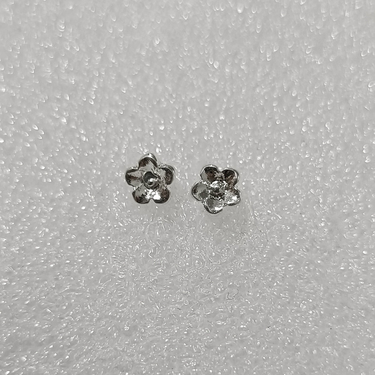 High-grade Bow Small Sier-plated Geometric Korean Earrings