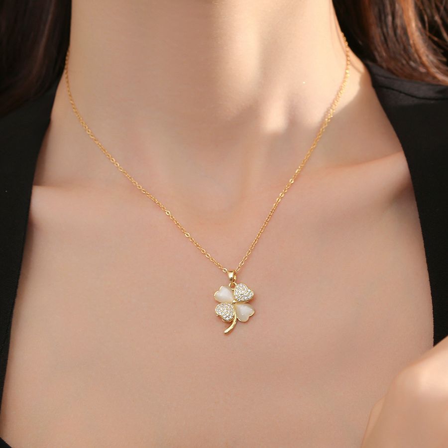 Women's Lucky Four-leaf Clover Special Interest Light Luxury Simple Clavicle Necklaces
