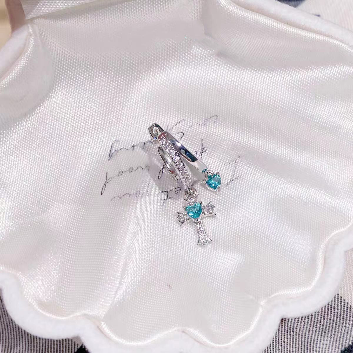 Pa Green Zirconium Umbilicaria Bone Nail Collection Earrings