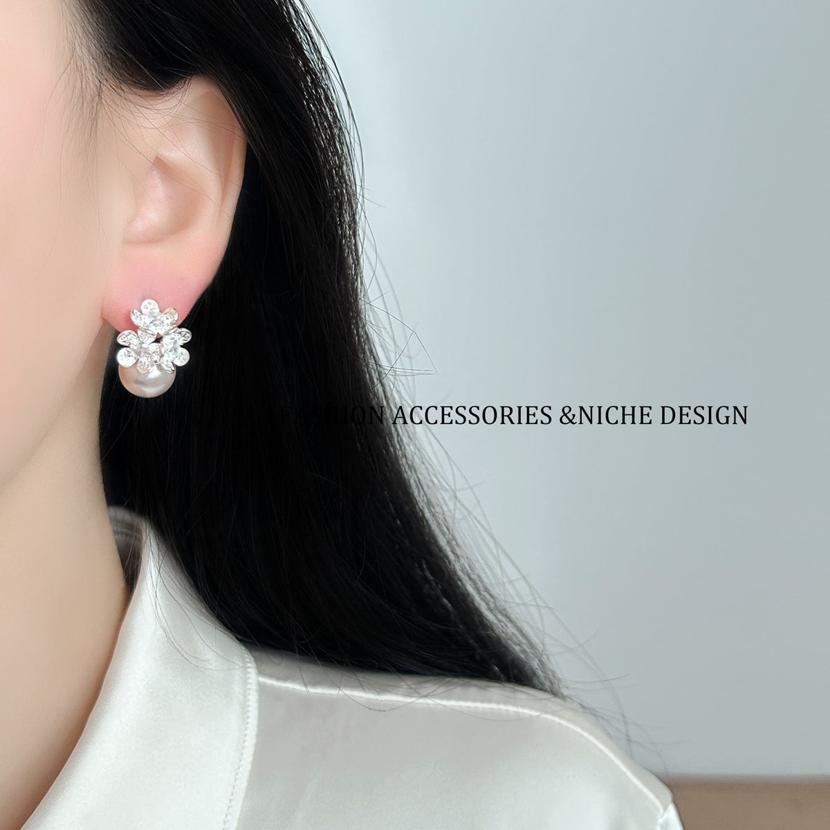 Women's Exquisite Flowers Surrounded Exaggerated Large Pearl Fashionable Sterling Sier Stud Earrings