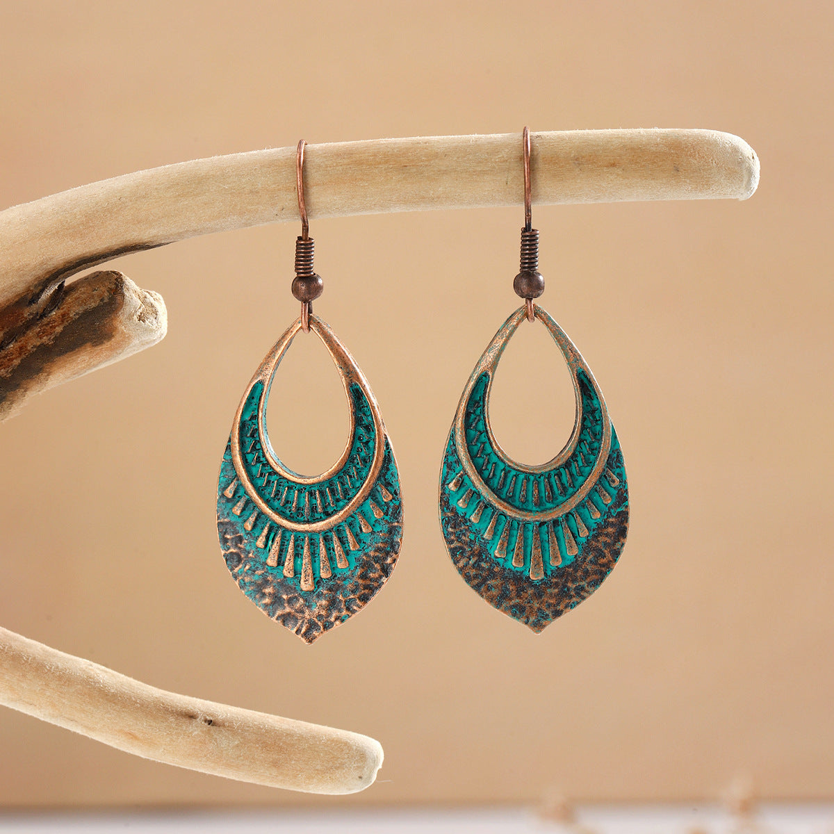 Women's Bohemian Style Vintage Geometric Ear Water Drop Metal Alloy Stud Earrings