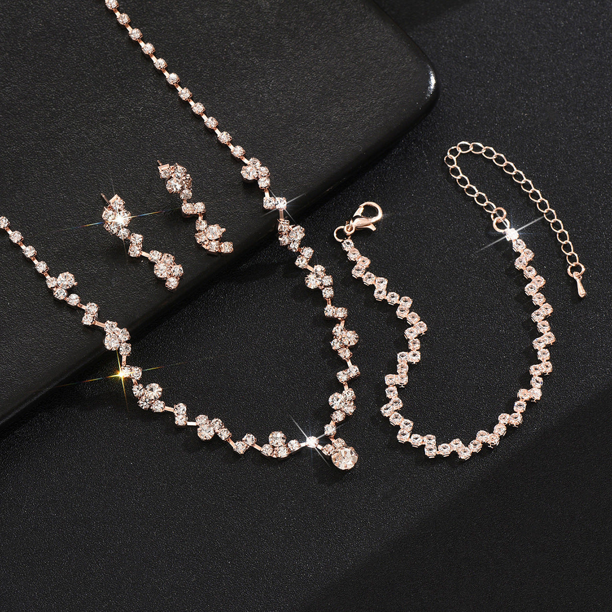 Fashion Claw Chain Three-piece Full Diamond Jewelry Set