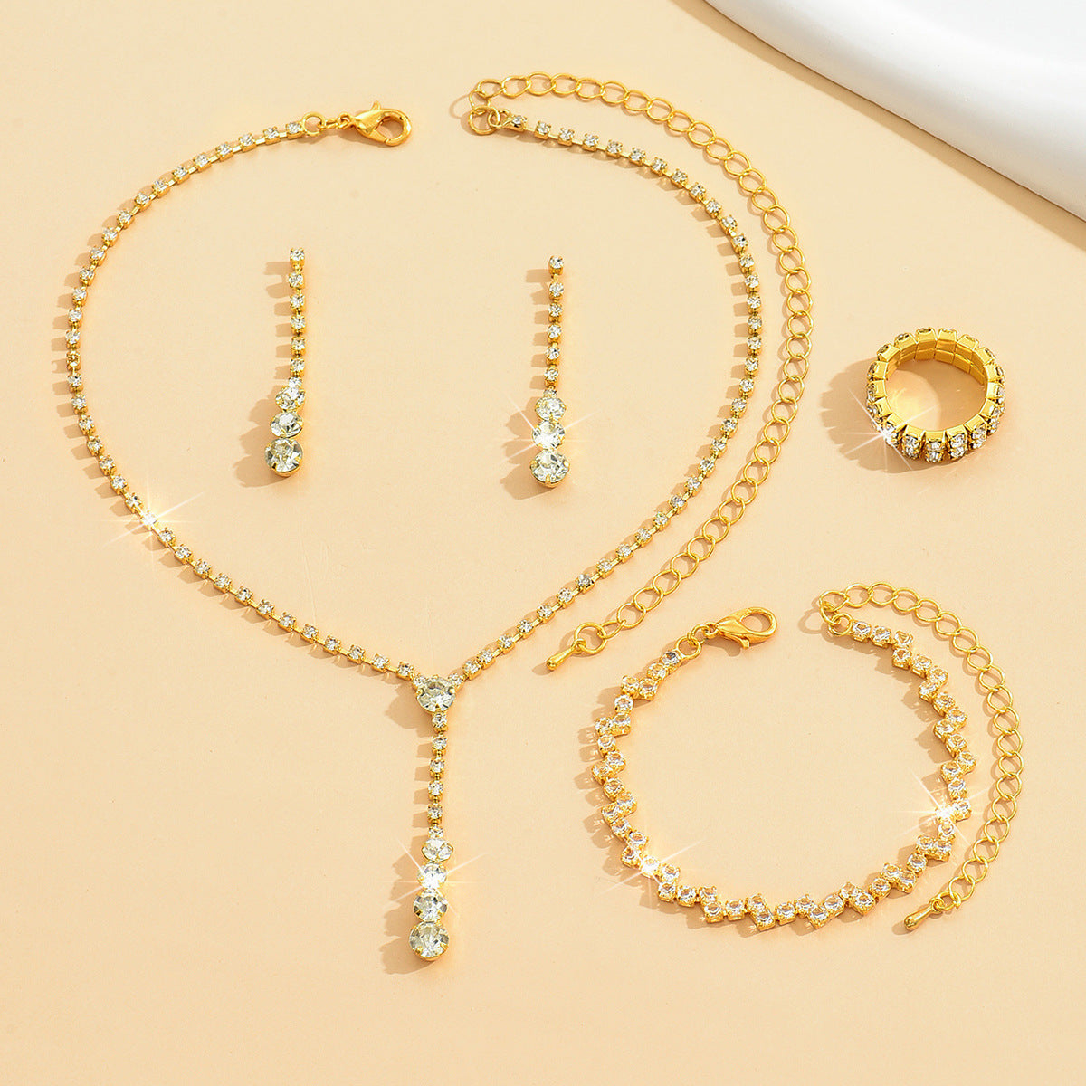 Women's Fashion Light Luxury Zircon Clavicle Chain Design Rhinestone Necklaces