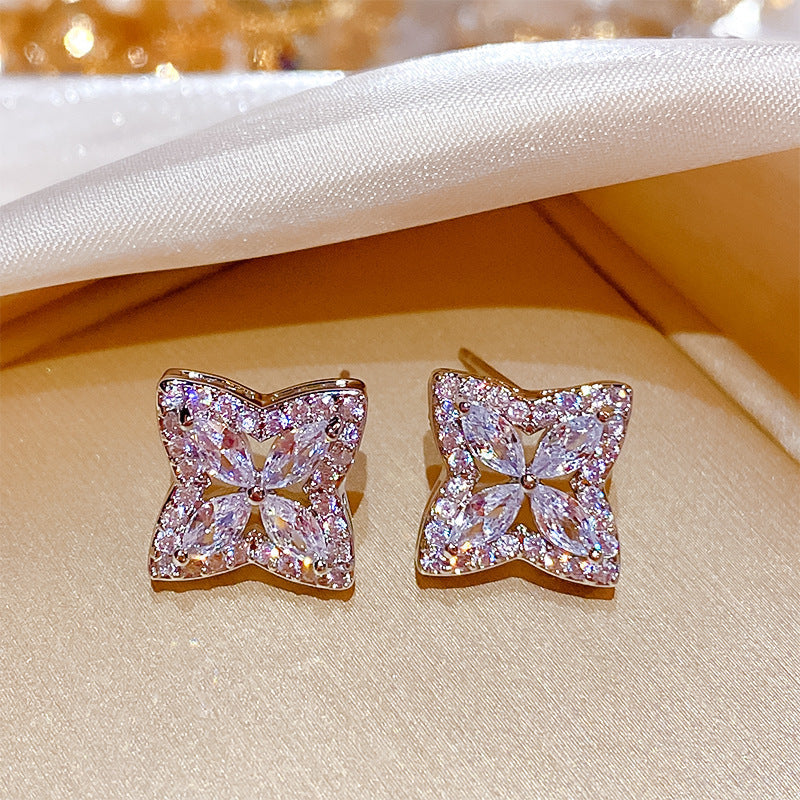 Flower Collection Real Gold Plating Quality Sweet Earrings