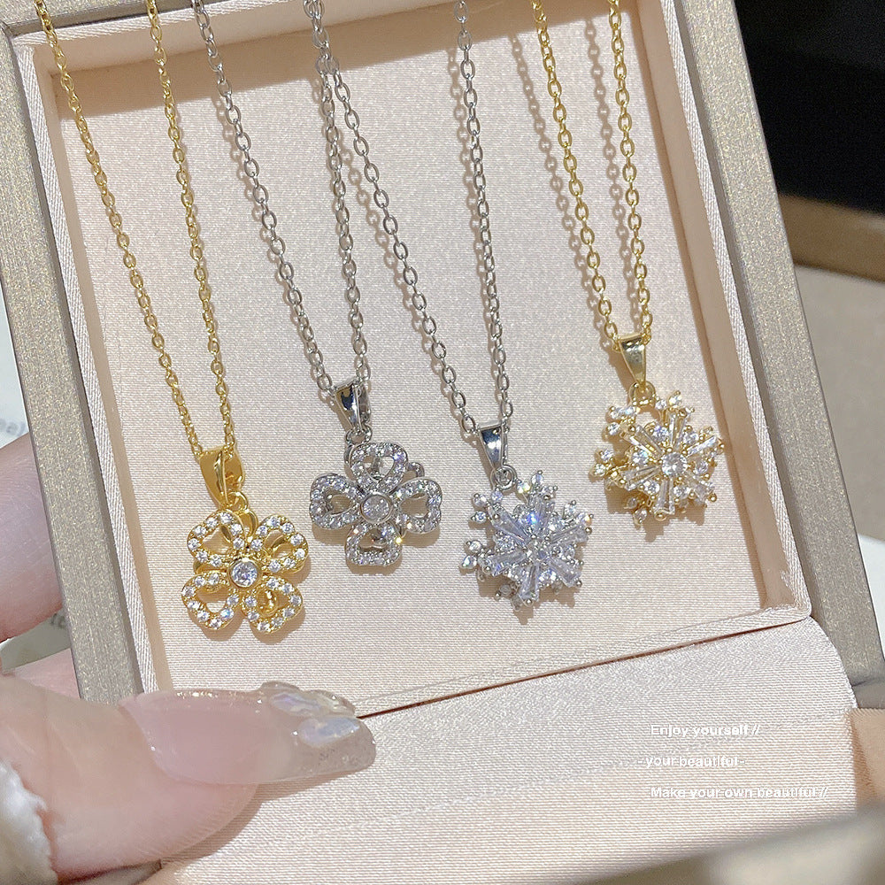 Personalized Fashion Rotating Four-leaf Light Luxury Minority Design High Sense Necklaces