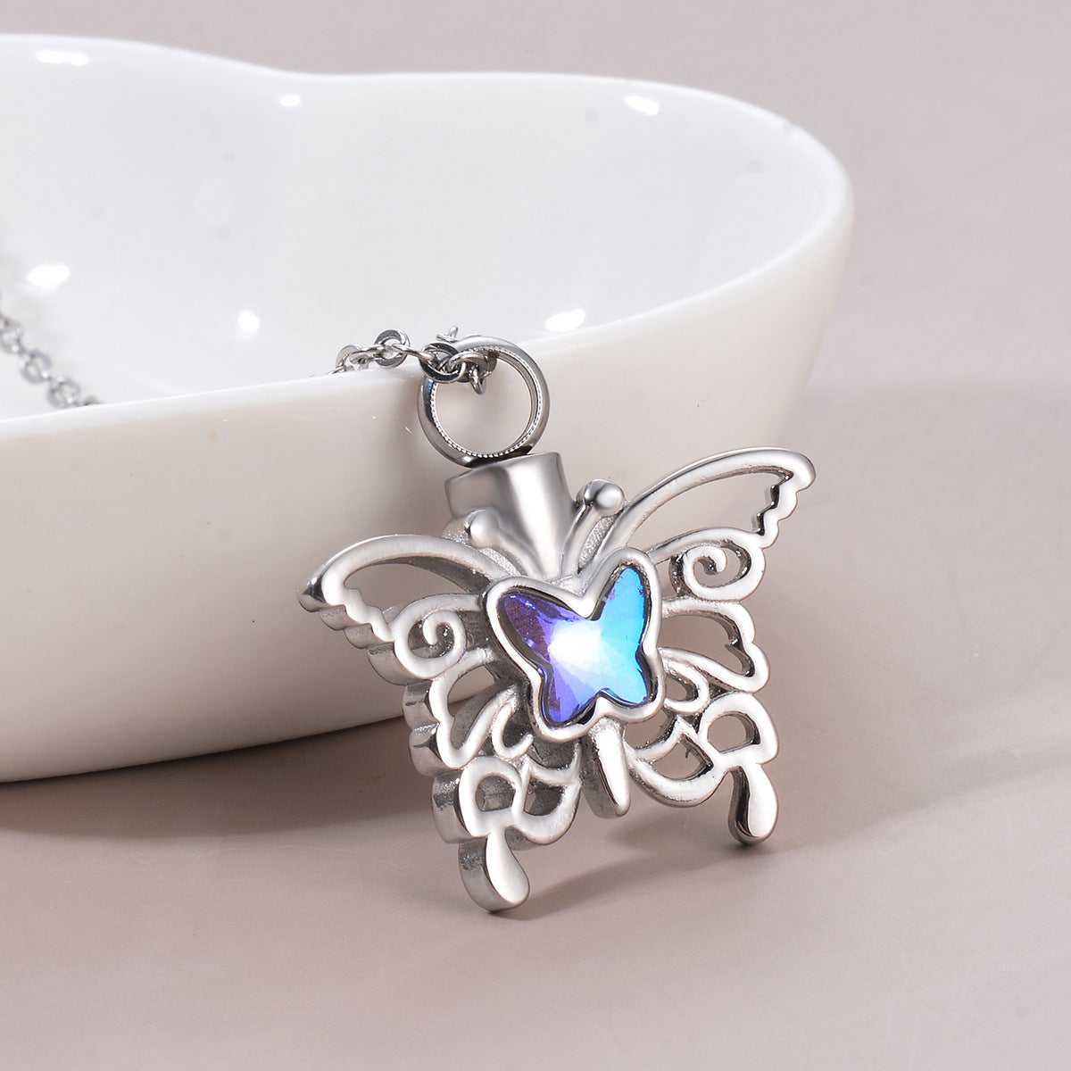 Stainless Steel Fresh Girly Style Butterfly Open Perfume Bottle Ashes Pendant