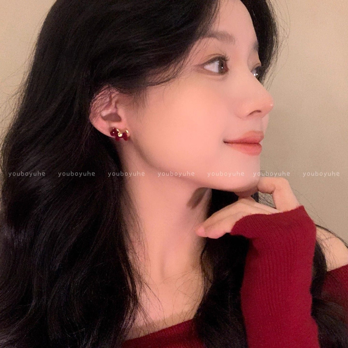 Red Unique Design Fashionable Light Luxury Premium Stud Earrings
