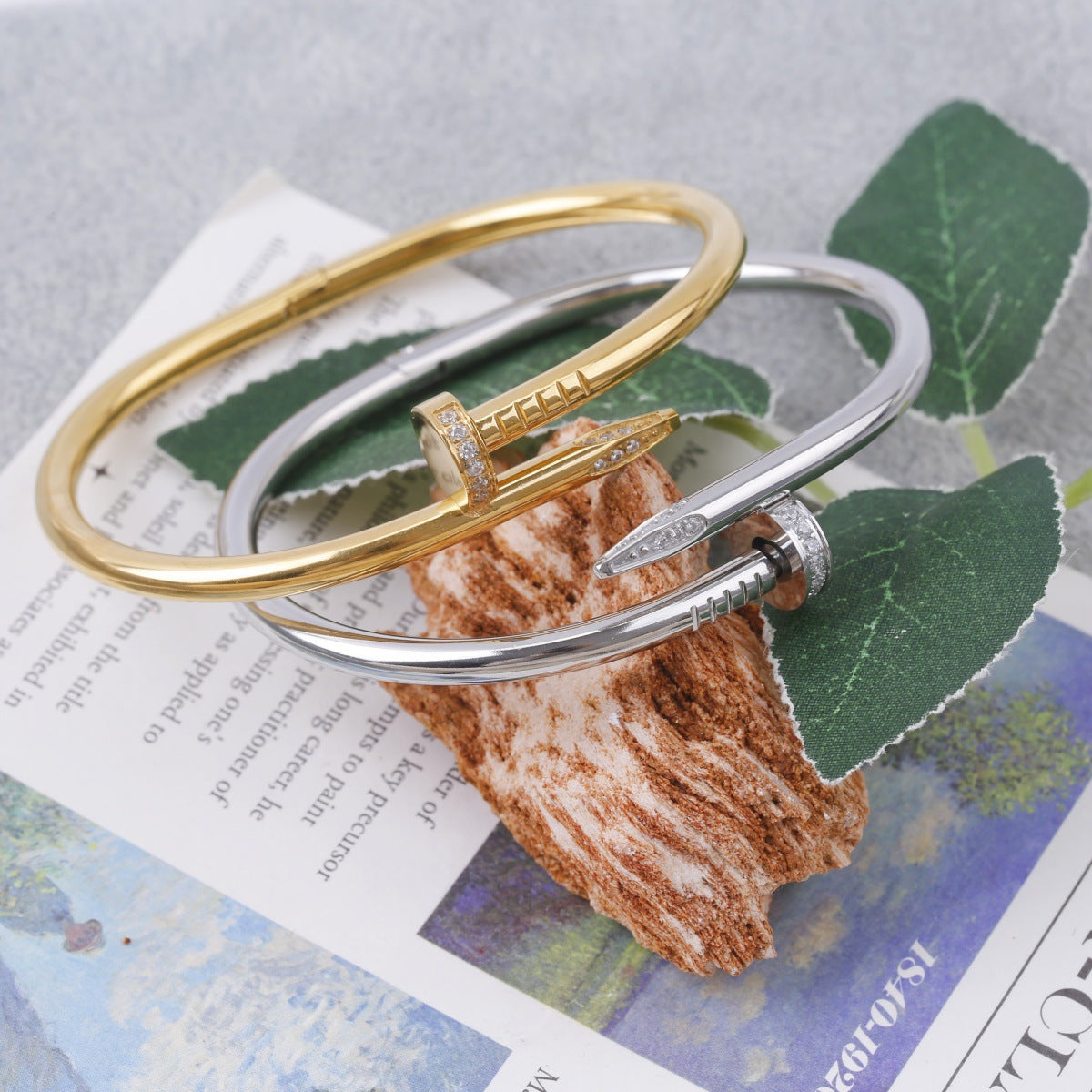 Small Waist Full Diamond Inlaid Flash Titanium Steel Gold Bracelet