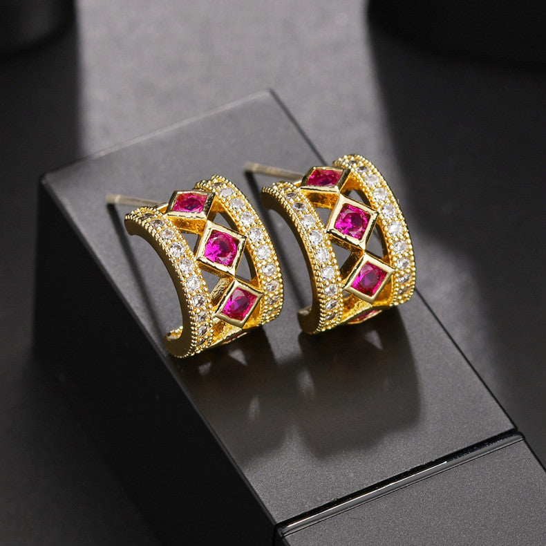 Commute Matching Lightly Mature Metal Circle Hollow Zircon Inlaid Stud Earrings
