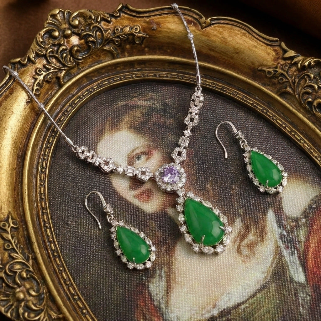 Royal Style Water Drop Emerald Dress With Light Jewelry Set