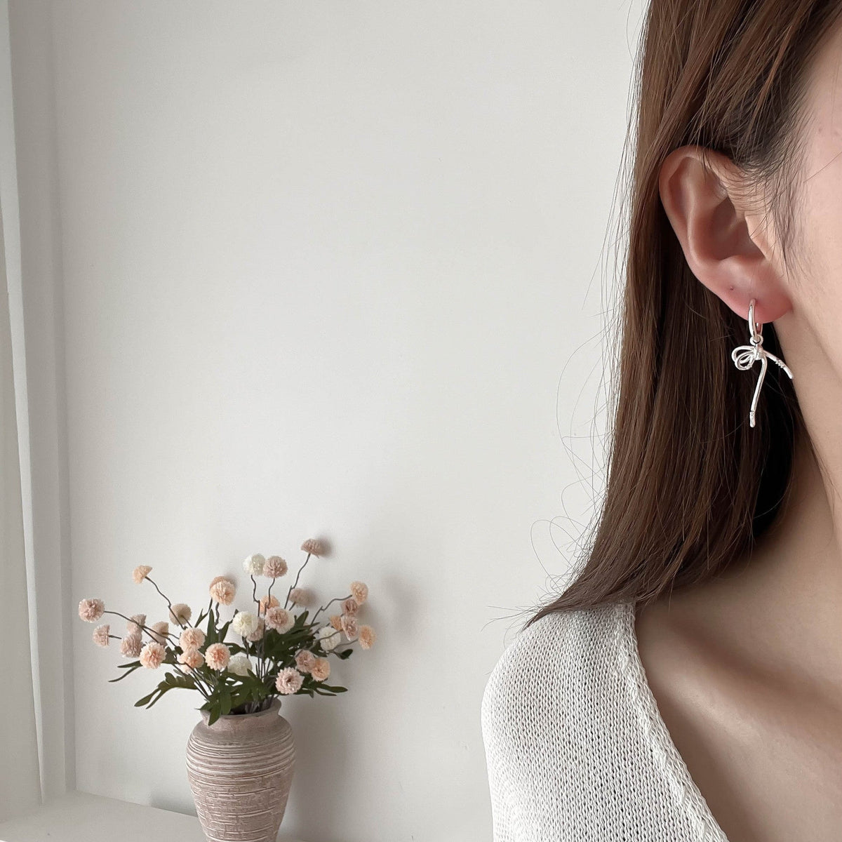 High-grade Sier Bow Affordable Luxury Fashion Elegant Commuter All Earrings