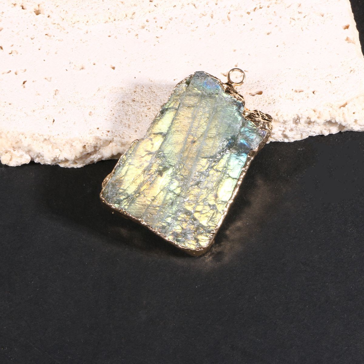Natural Stone Rough Crystal Electroplated Gilding Labradorite Edging Personality With Pendant