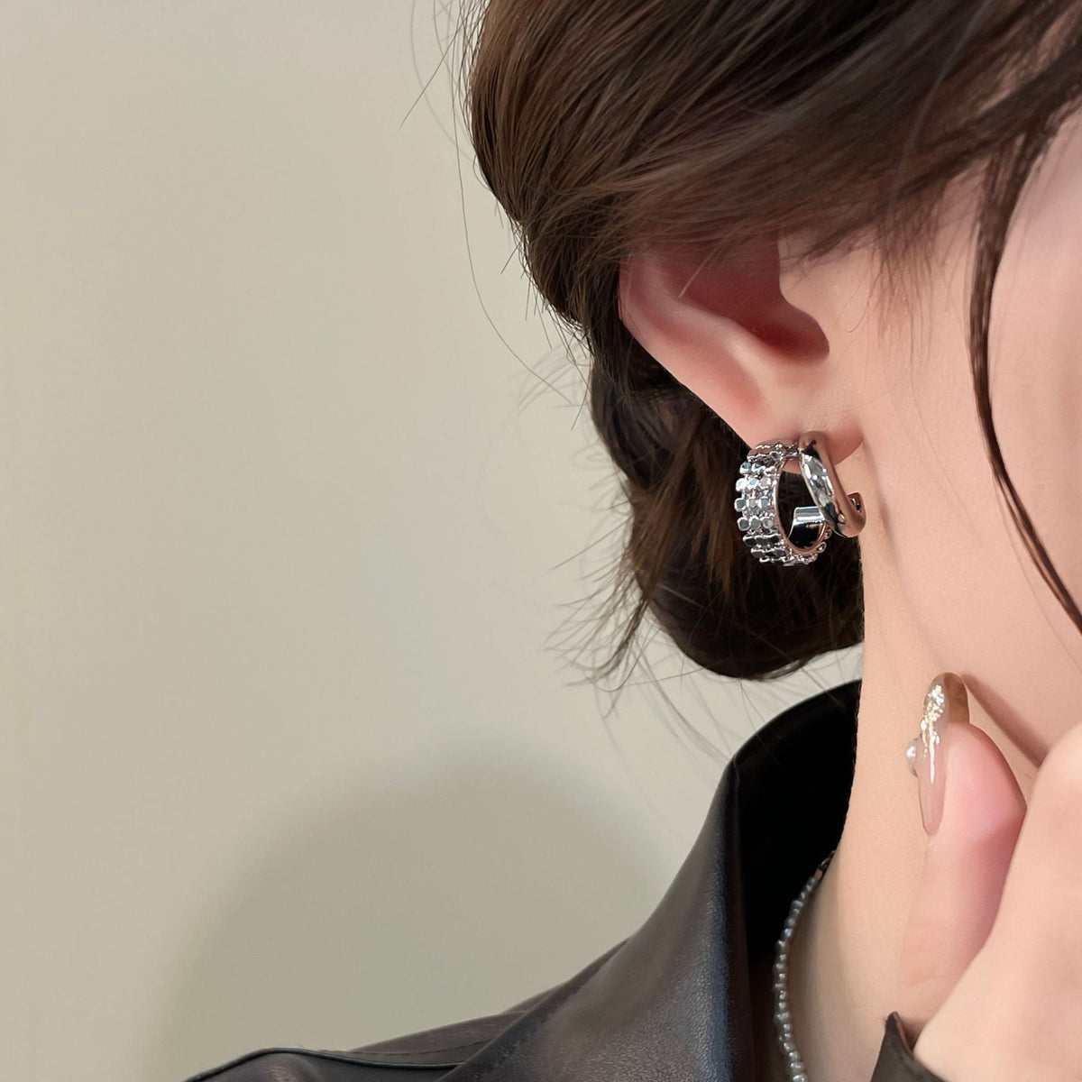 Personalized Metallic Sequined Polka Dot Glazed Surface Ear Fashion Affordable Stud Earrings