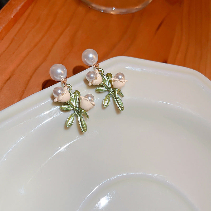 Sier Pearl Flower Temperamental Niche High-grade Earrings