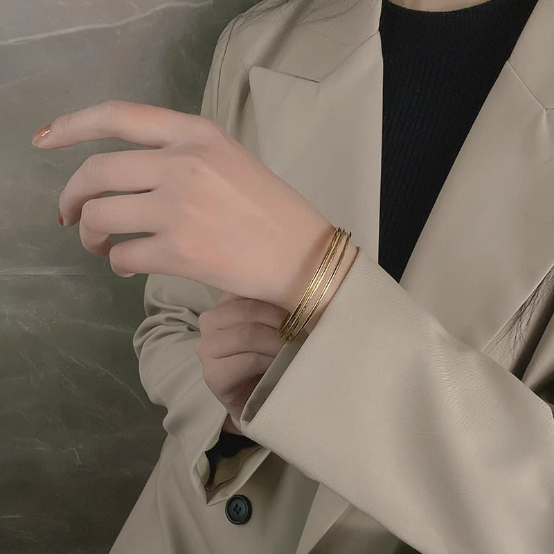 Women's Style Trendy Titanium Steel No Fading Gold Simple Bracelet