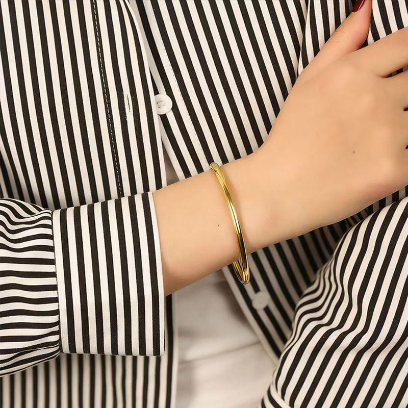 Electroplated Glossy Simple Retro High Sense Bracelet