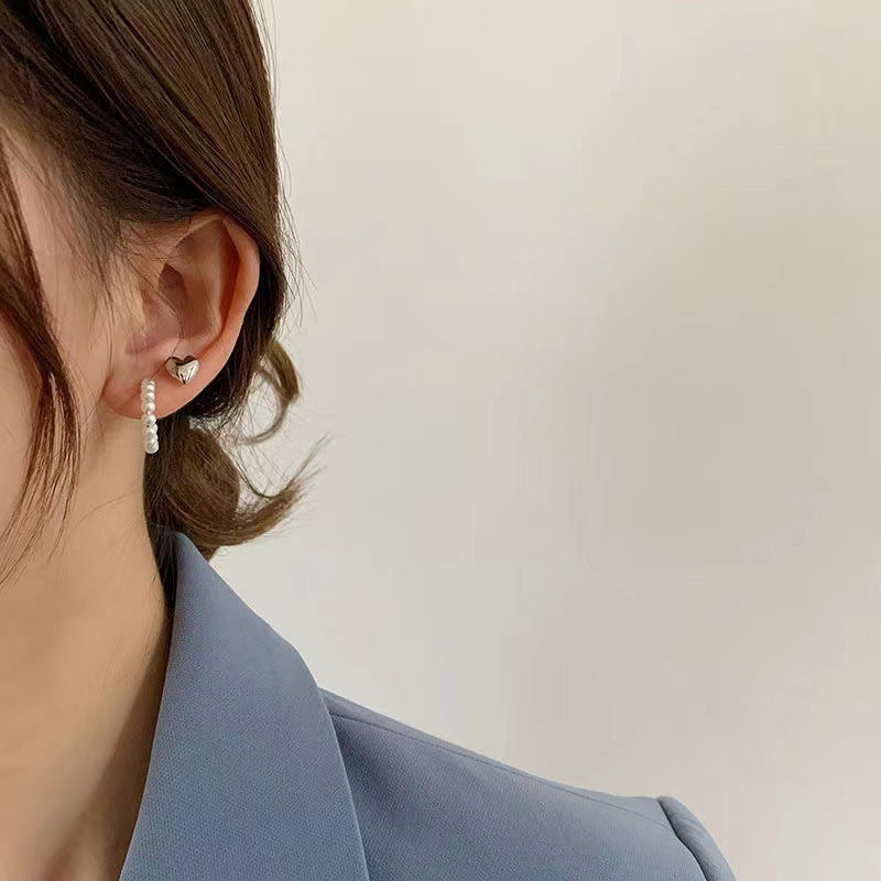 Design High-grade Heart Pearl Simple Mild Luxury Retro Temperament Earrings