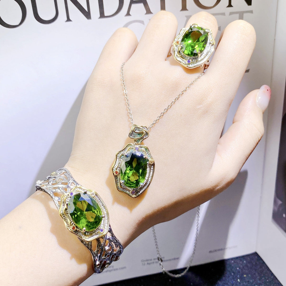 Women's Palace Style High Sense Elegance Retro Jewelry Set