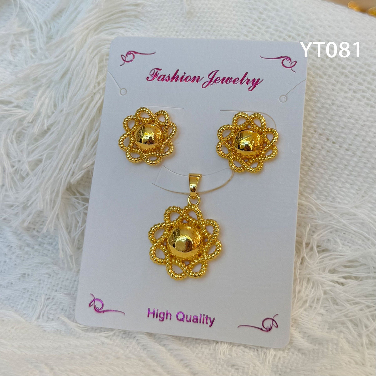 Niche Design Mild Luxury Retro Golden Versatile Jewelry Set