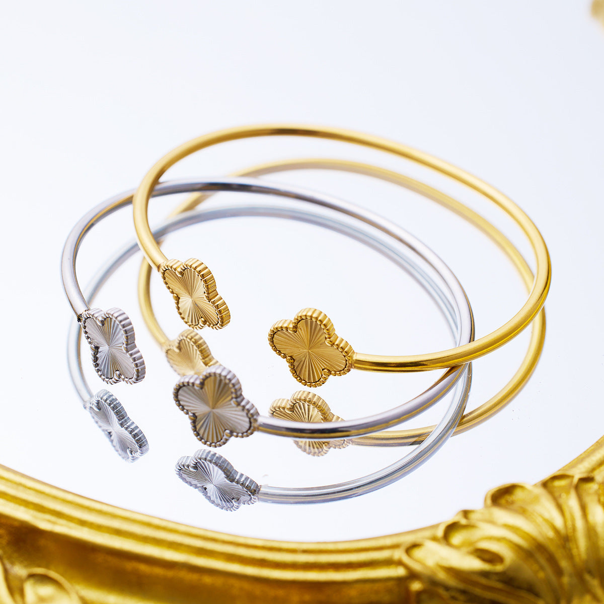 Classic Four-leaf Clover Titanium Steel Fashion Bracelets