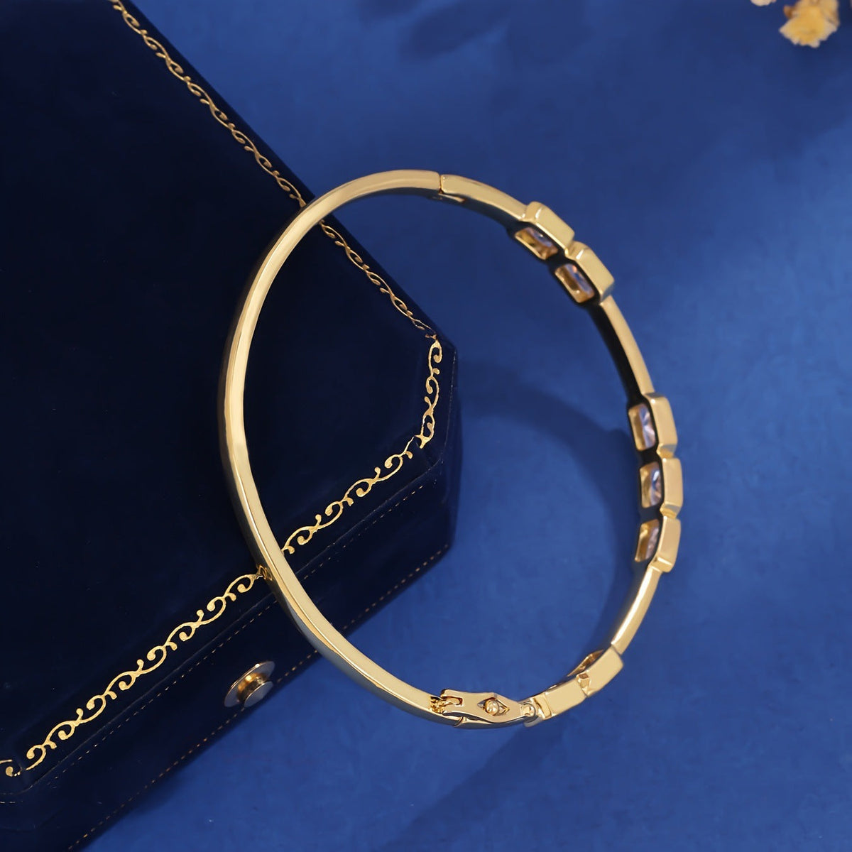 Light Luxury Female High Sense Graceful Bracelet