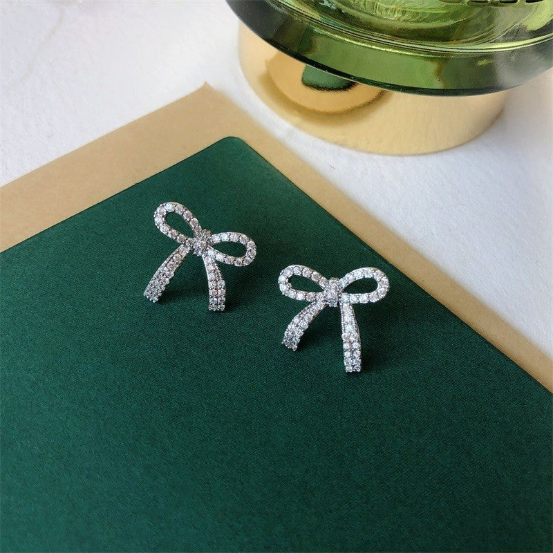 Women's Full Diamond Sier Summer Niche Vertical Stud Earrings