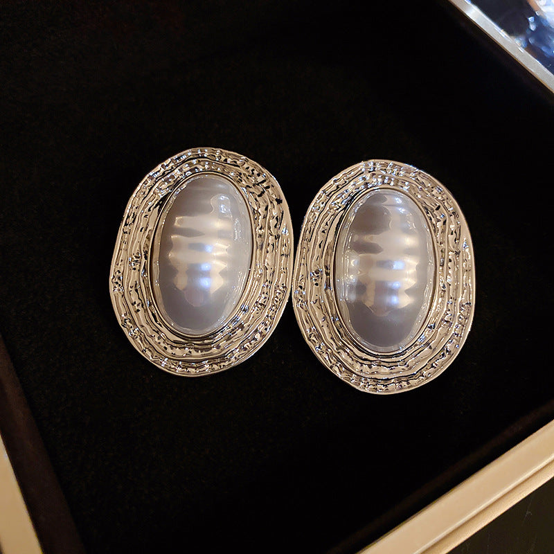Pleated Striped Oval Pearl Retro Fashion High Sense Exaggerated Personalized Earrings