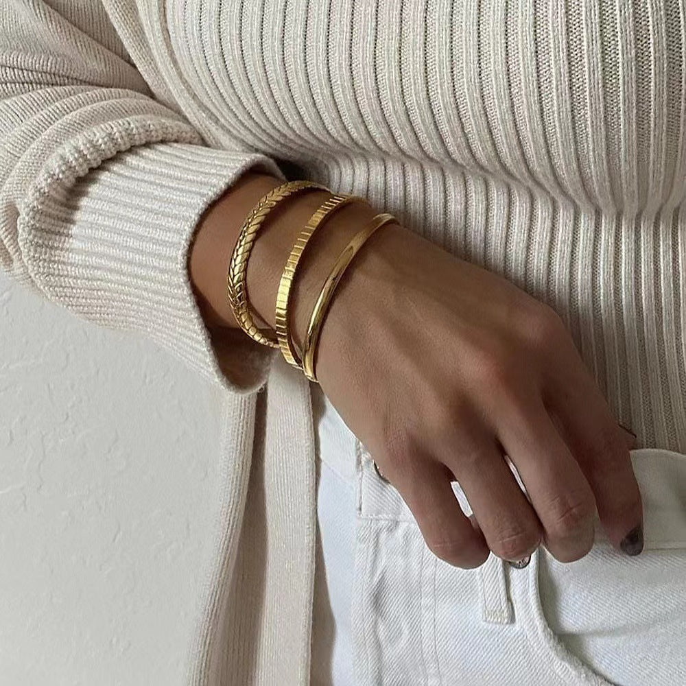 Fashion Titanium Steel Wheat Open-ended High-grade Shaped Couple Bracelet