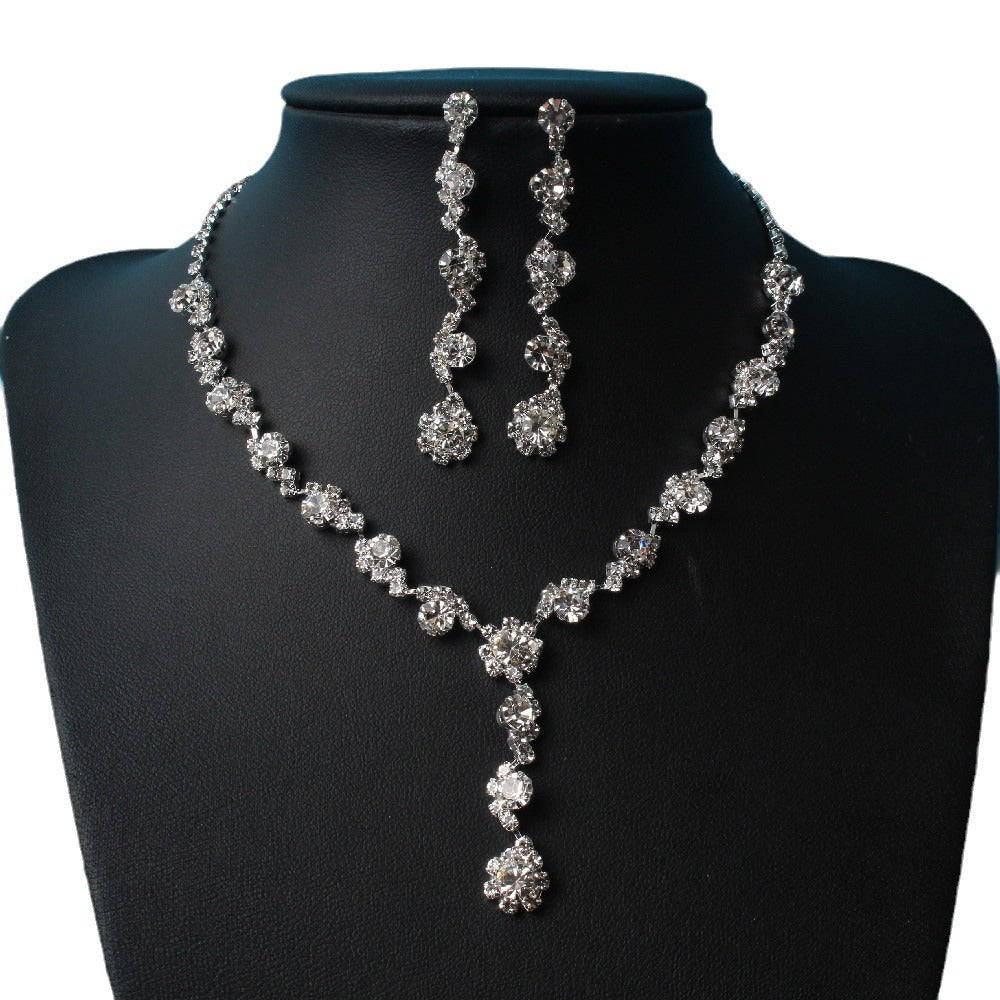 Women's Copper Paw Bride Creative Personality Design Flower Simple Necklaces