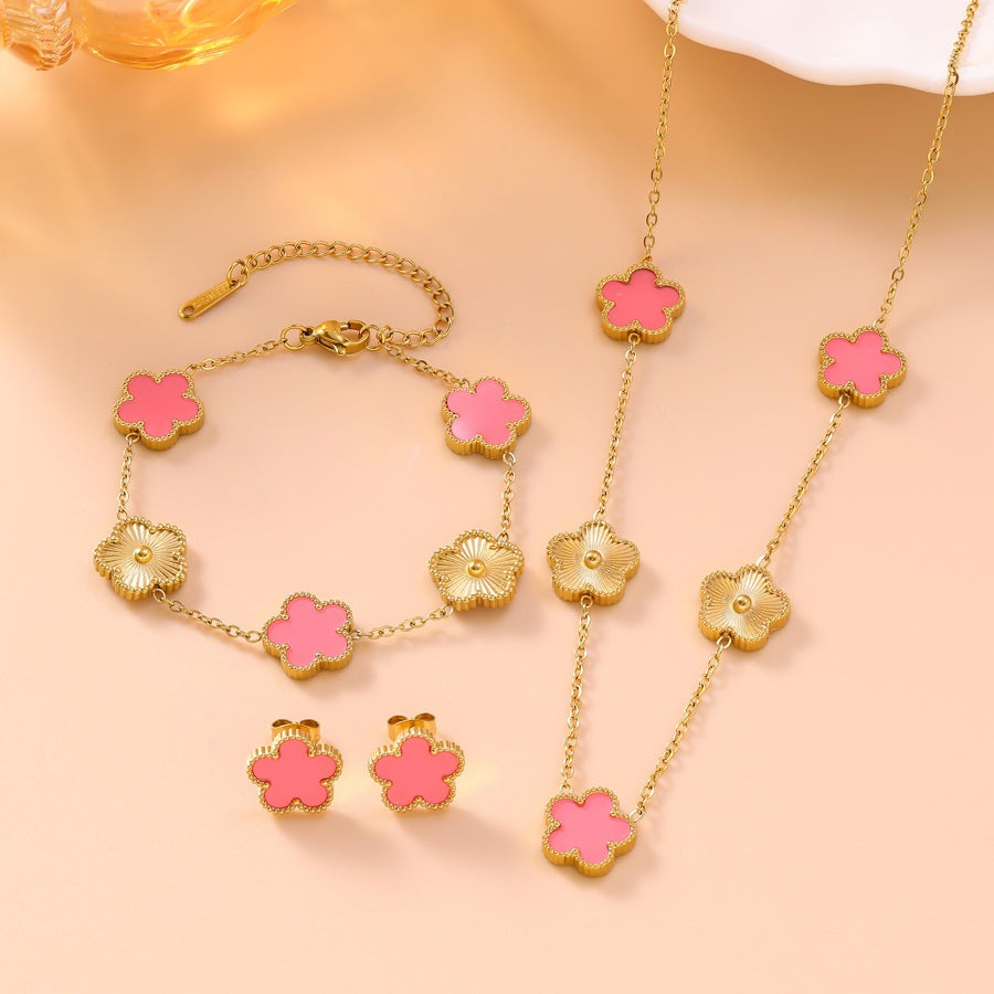 Women's Exquisite Texture Five-leaf Flower Ear Gold Stainless Jewelry Set