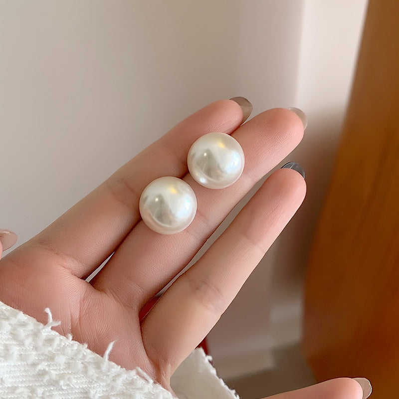 Women's Semicircle Pearl Light Luxury High-grade Niche Design Earrings