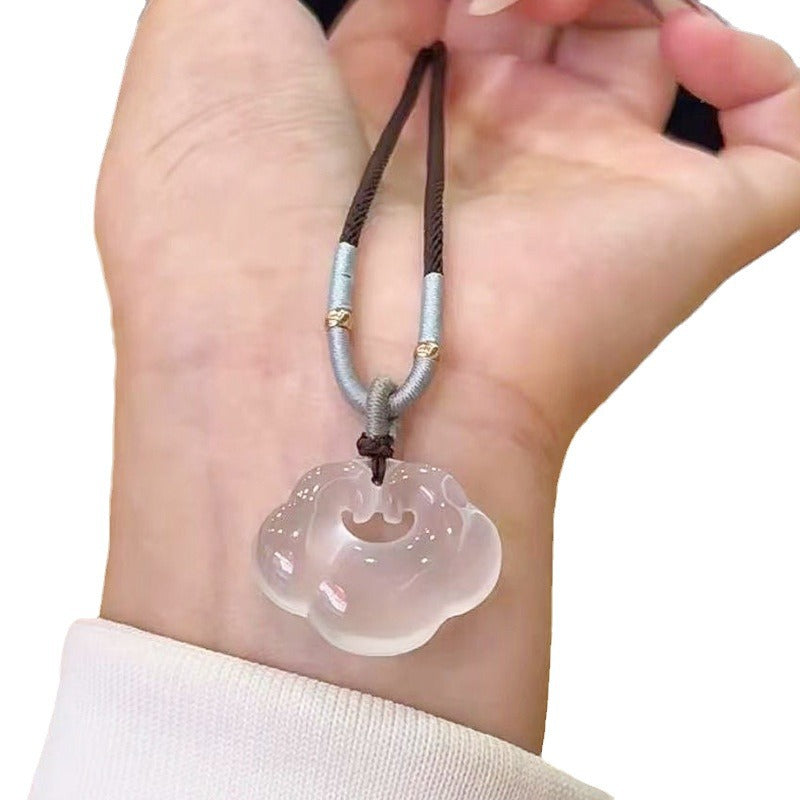 Lock Of Good Agate Safety Female Clavicle Pendant