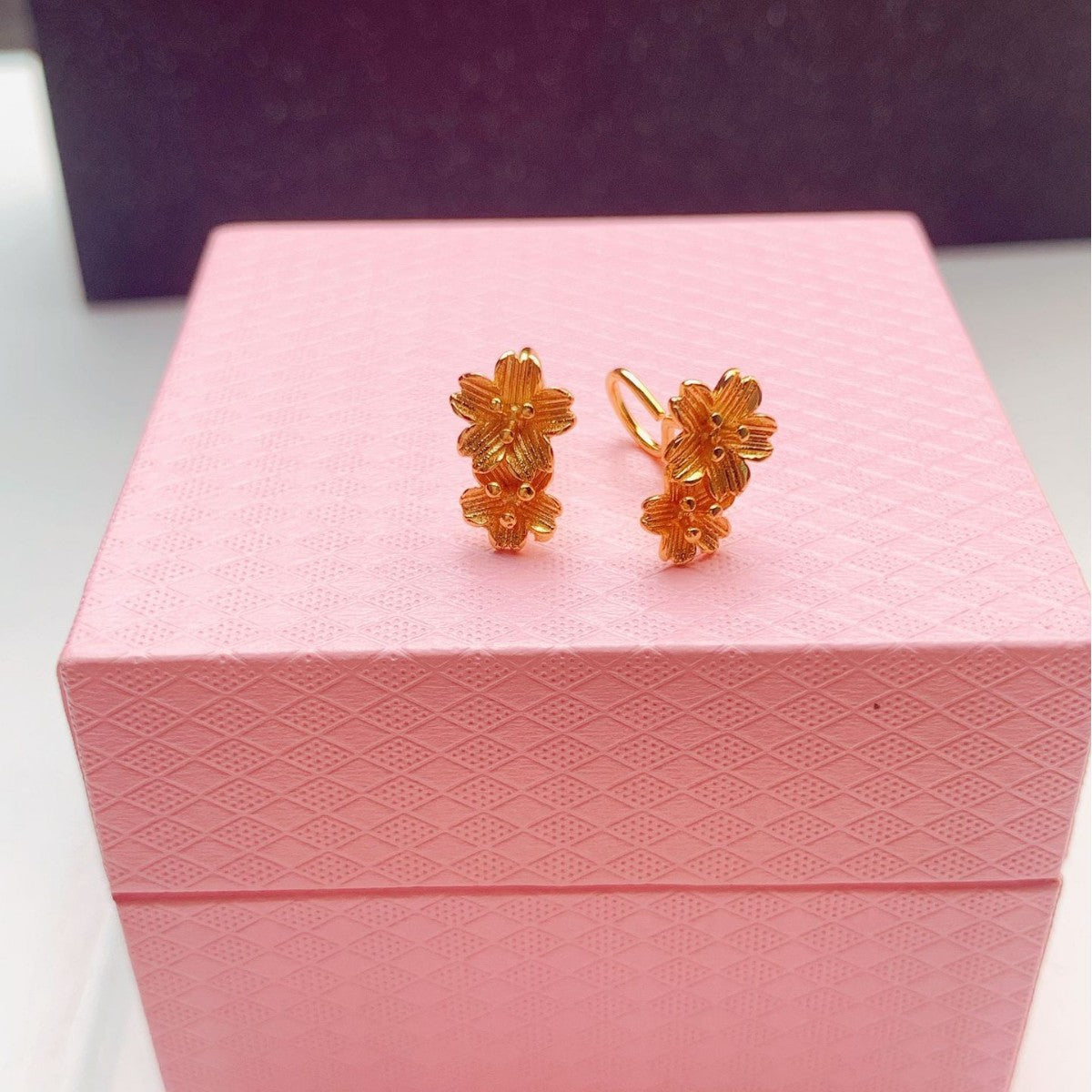 Women's Peach Blossom Three-dimensional Flower Simple Pattern Stud Earrings
