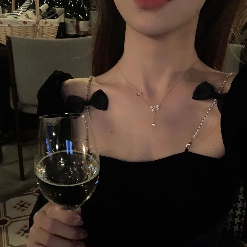 Women's Super Fairy Sweet Cool Water Drop For Light Luxury Minority Necklace