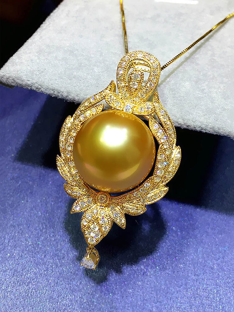 Women's Luxury Imitation Pearl Full Inlaid Synthetic Shell Pearls Pendant