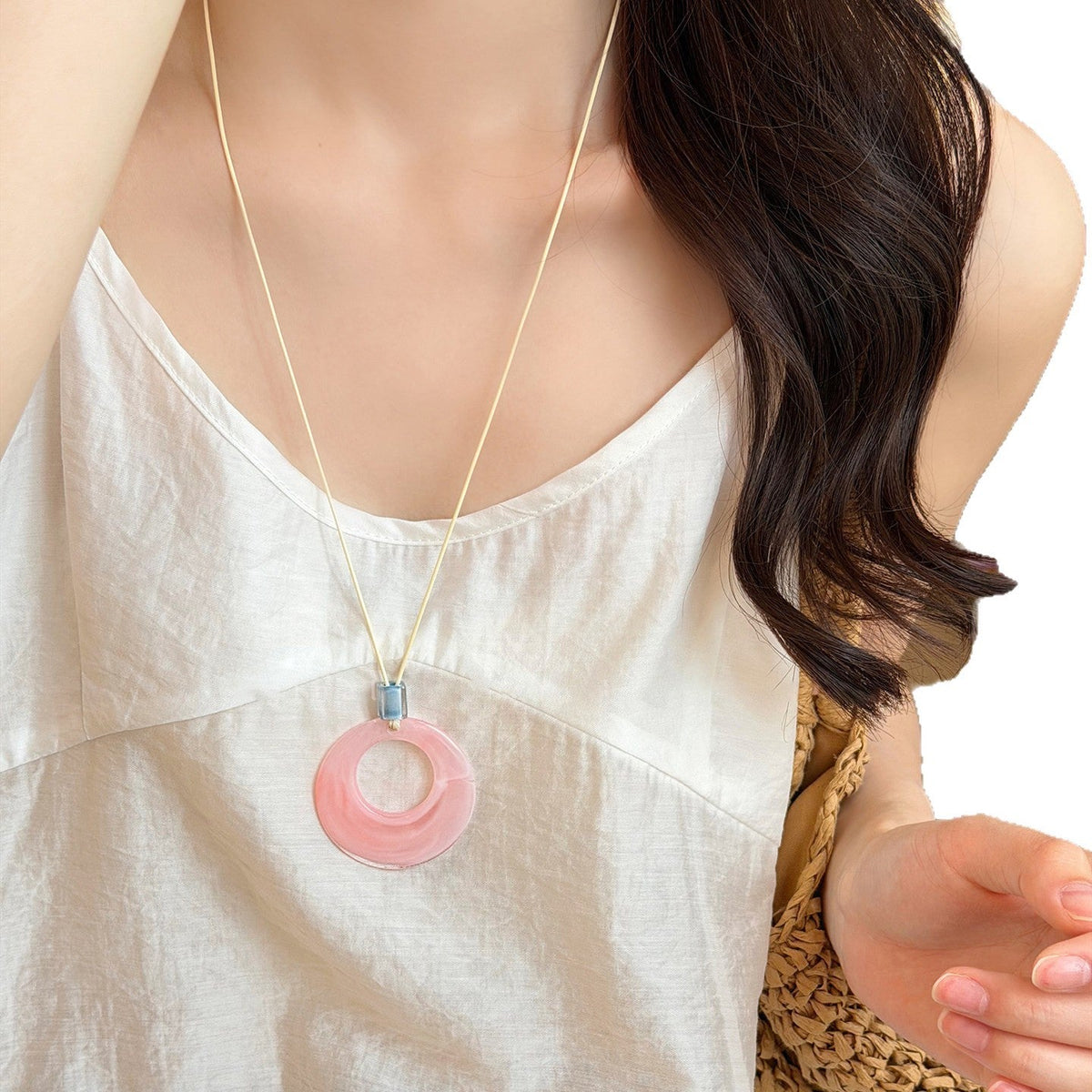 Women's Blooming Hollow Trapezoidal Long Design High-grade Sweater Pendant