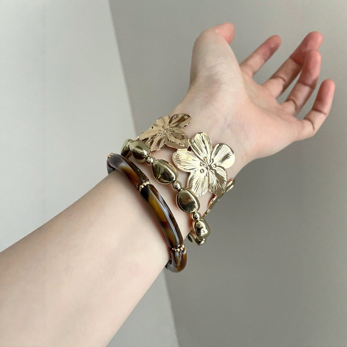 Women's Design Flowers Openings Light Luxury High-grade Temperament Wild Bracelets