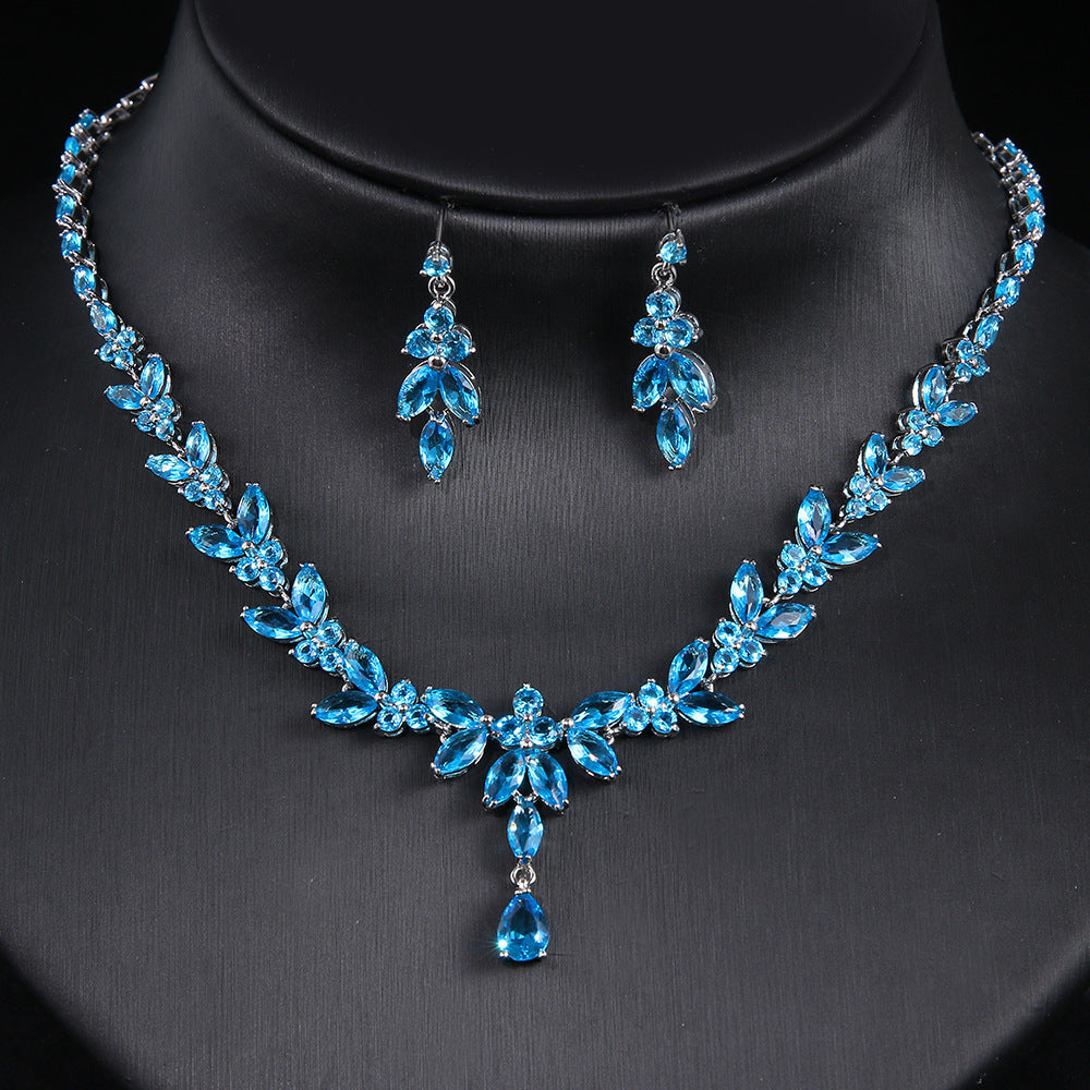 Fashionable Simple Elegant Long Horse Eye Water Necklaces