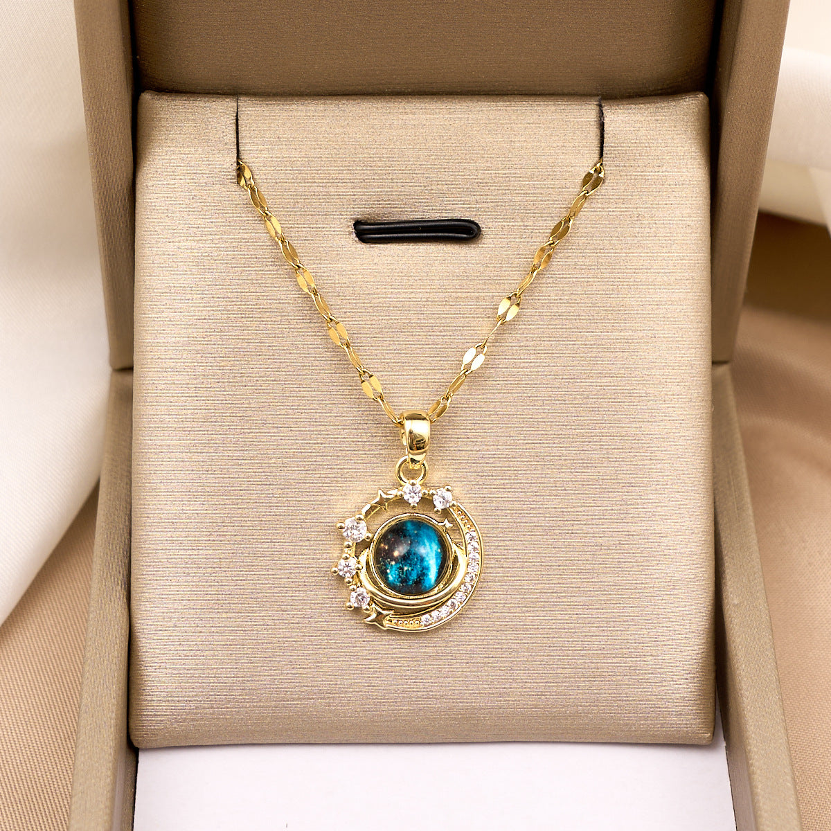Women's Steel Star Moon Planet Light Luxury Temperament Necklaces