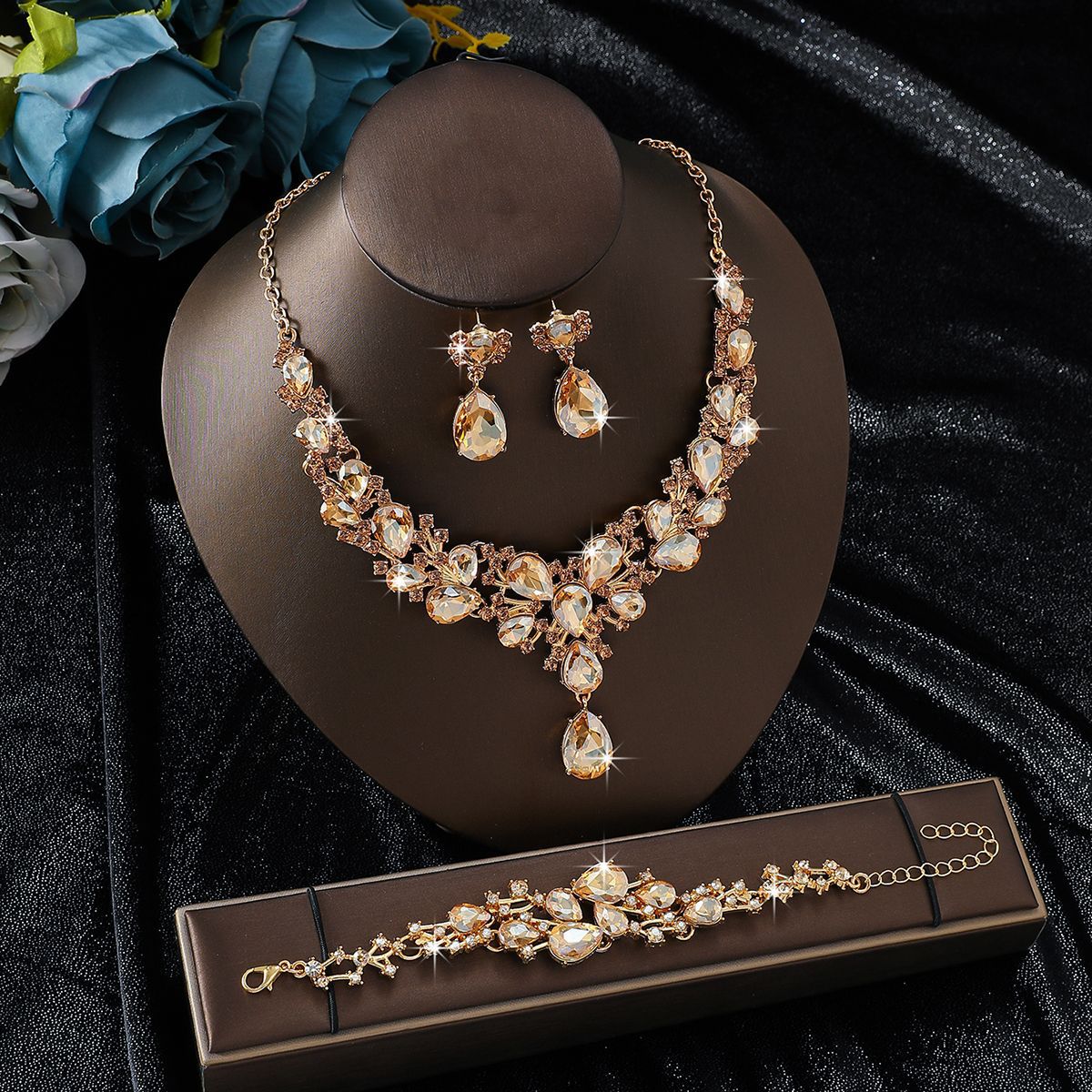 Splendid Diamond Alloy Suit Fashion Delicate Bridal Jewelry Set