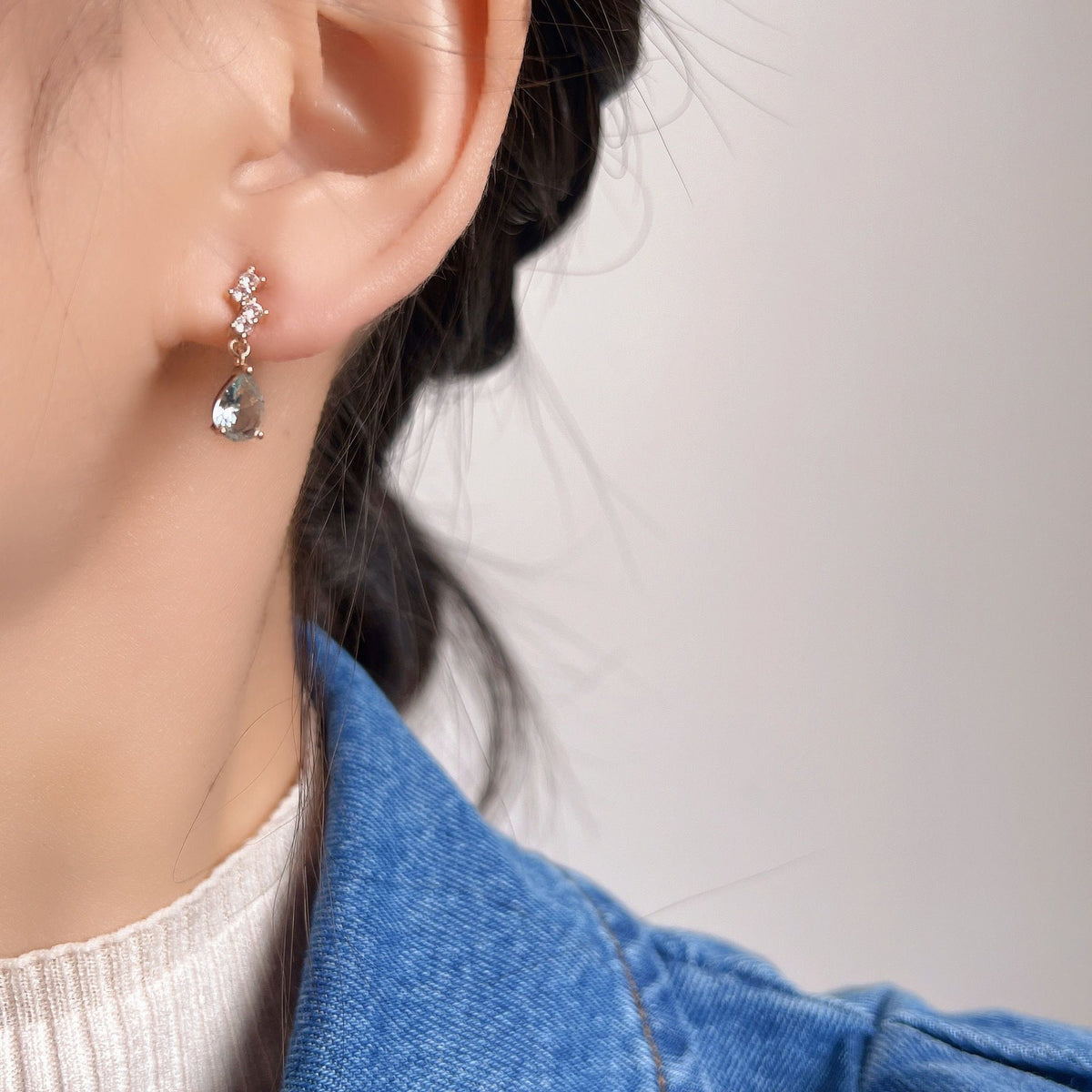 Blue Water Drop Zircon One-piece Mosquito Rings