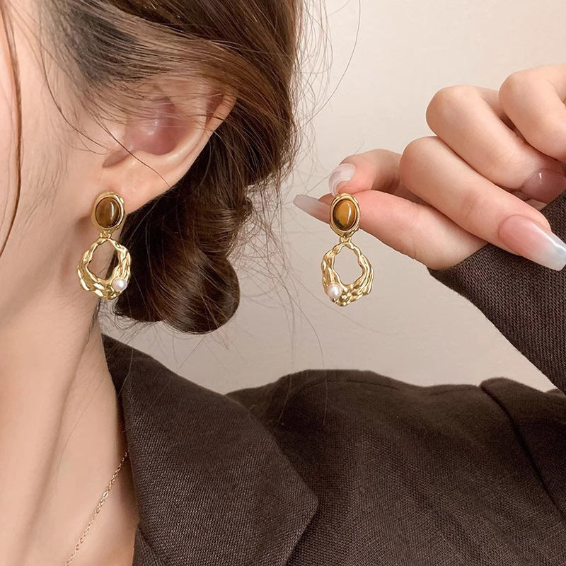 Women's Sier Needle Light Luxury French Retro Geometric Pearl Heart Earrings