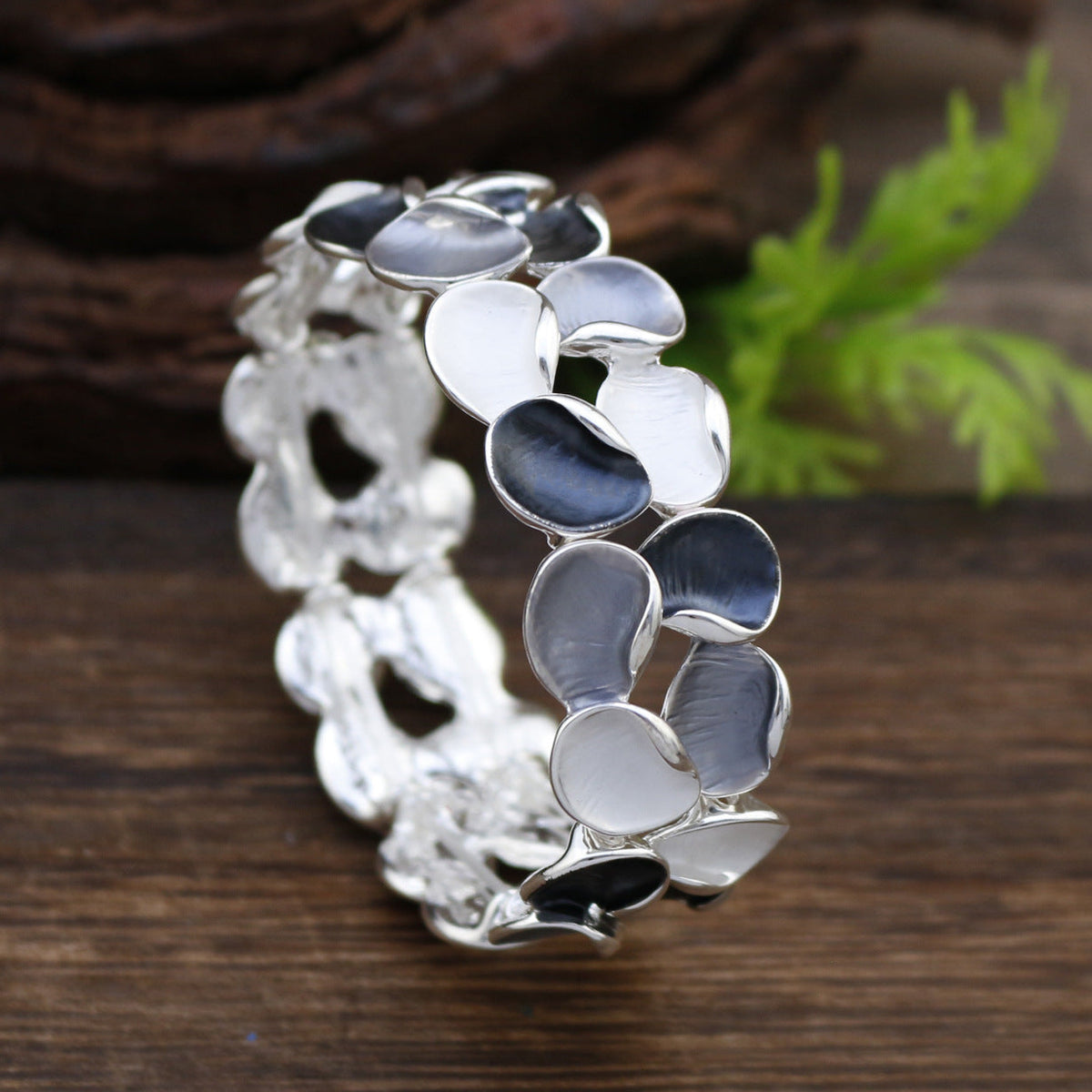 Women's Shell Petal Elastic Fashion High-grade Flower Bracelet