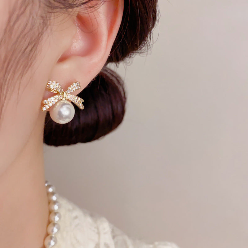 Women's Exquisite Micro Inlaid Zircon Bowknot Pearl Fashion Stud Earrings