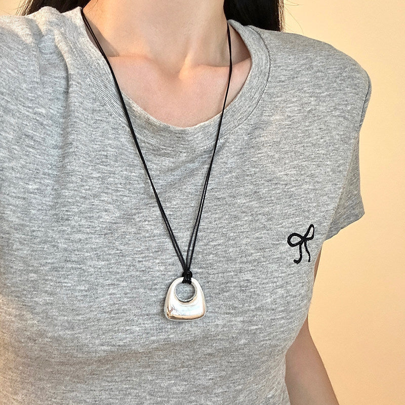 Simple Light Luxury Metal Bags Long Niche Design Leather Rope Necklaces