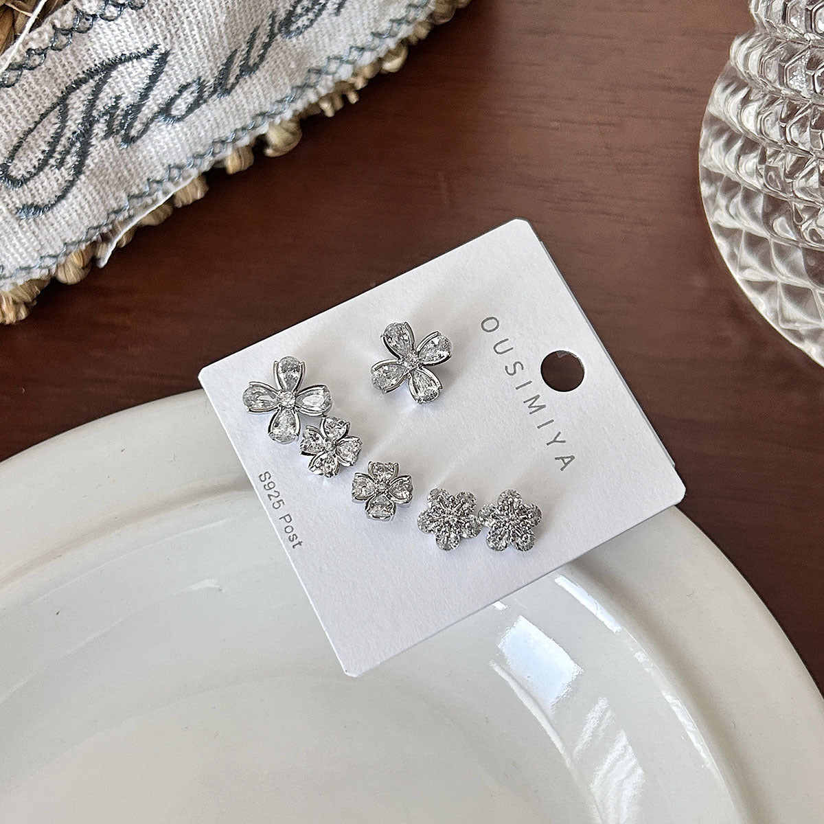 Micro Diamond Zircon Simple Niche Temperament Earrings
