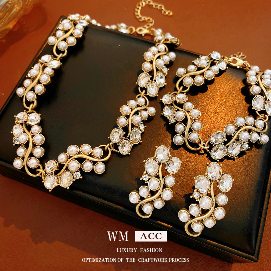 Pearl Light Luxury Minority Clavicle Chain Jewelry Set
