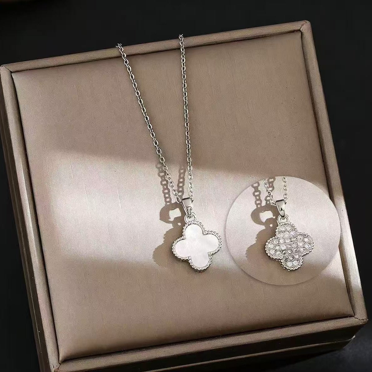 Women's Steel Positive Negative Sides With Micro Inlaid Zircon Clavicle Necklace