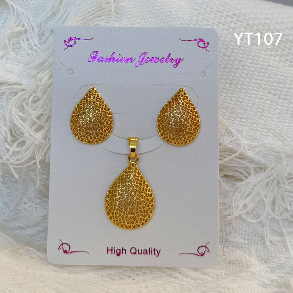 Niche Design Mild Luxury Retro Golden Versatile Jewelry Set