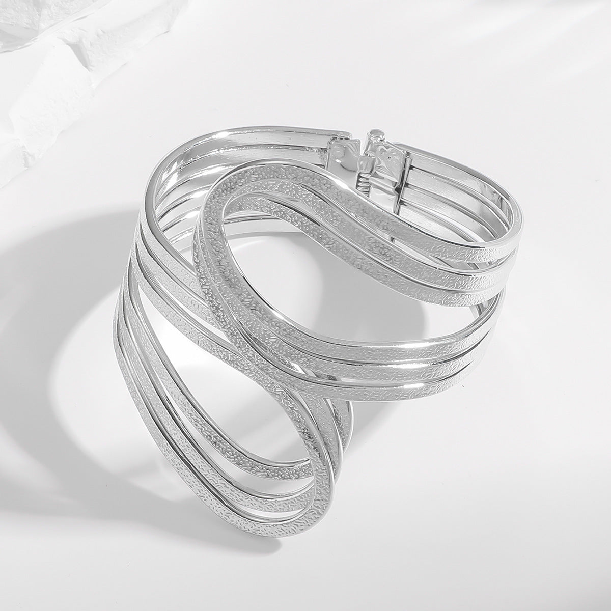 French Simplicity Design Sense Open-end Polished Niche Retro Hollow Bracelets